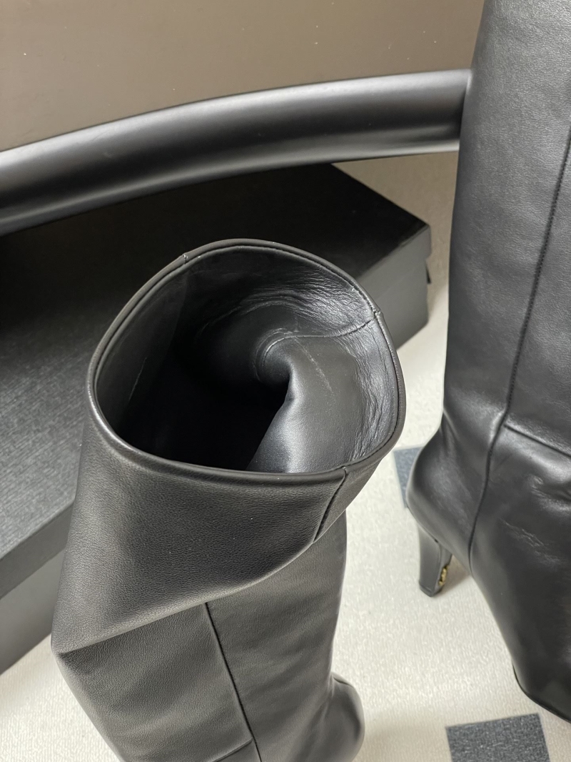 Y51 boots